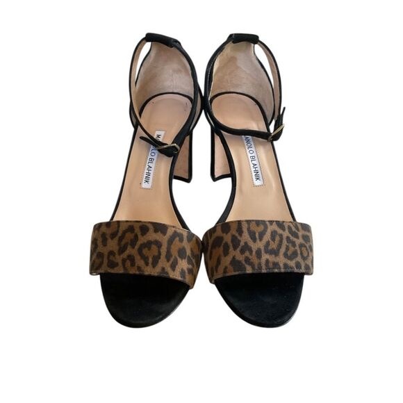 Manolo Blahnik Lauratomod Suede Ankle Strap Sandal - Picture 6 of 11